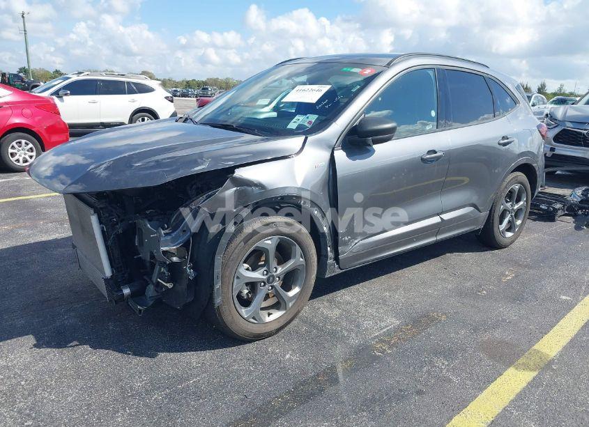 Photo 2 of 2024 Ford Escape ST-LINE (VIN 1FMCU0MN8RUA26046)