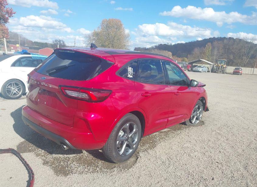 Photo 4 of 2024 Ford Escape ST-LINE (VIN 1FMCU0MN8RUA67163)