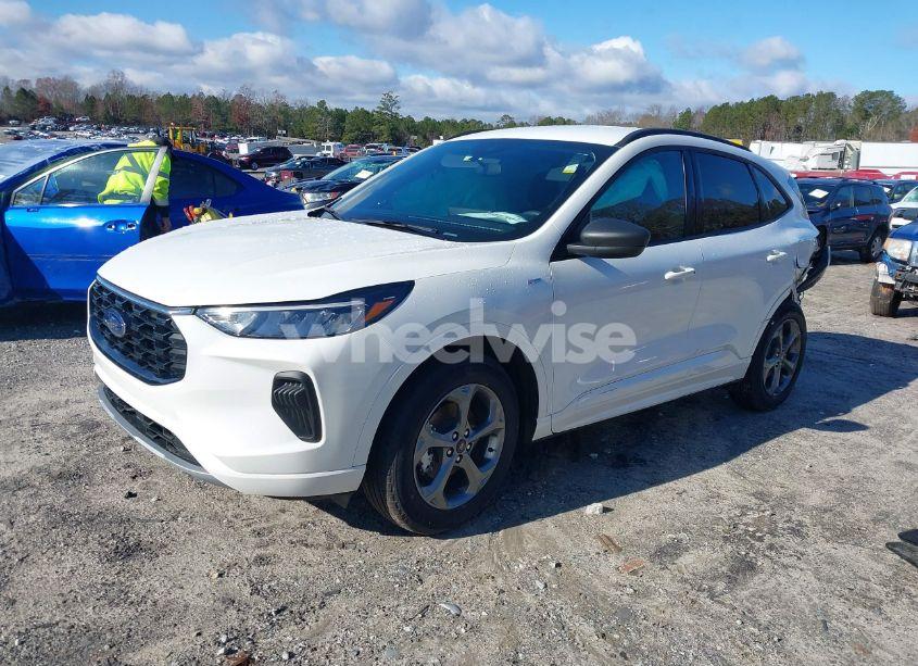 Photo 2 of 2024 Ford Escape ST-LINE (VIN 1FMCU0MN8RUB08956)