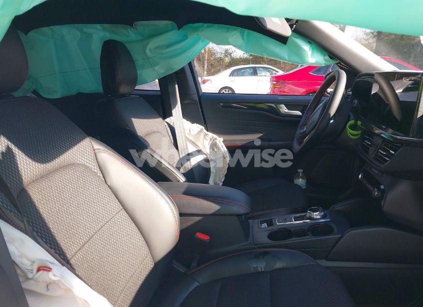 Photo 5 of 2024 Ford Escape ST-LINE (VIN 1FMCU0MN8RUB08956)