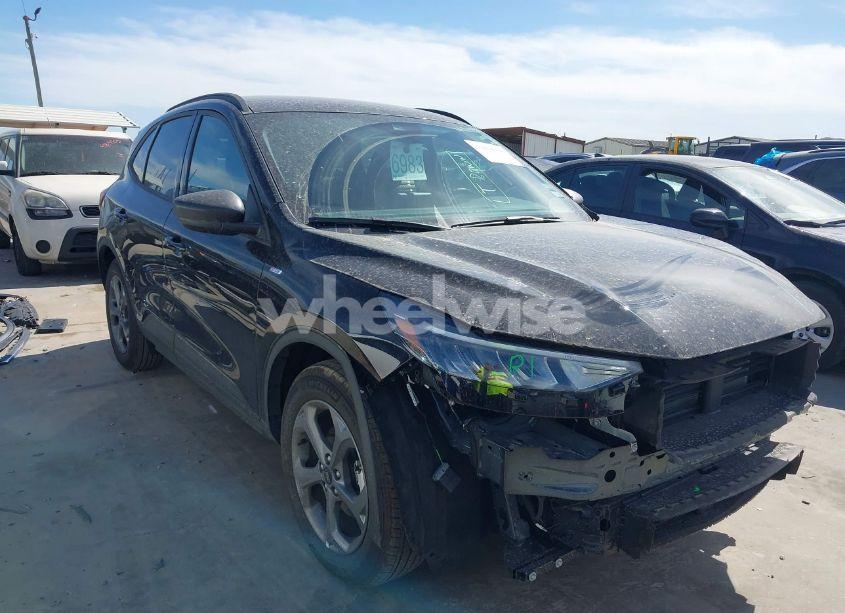 2025 Ford Escape ST-LINE (VIN 1FMCU0MN8SUA41572) main photo