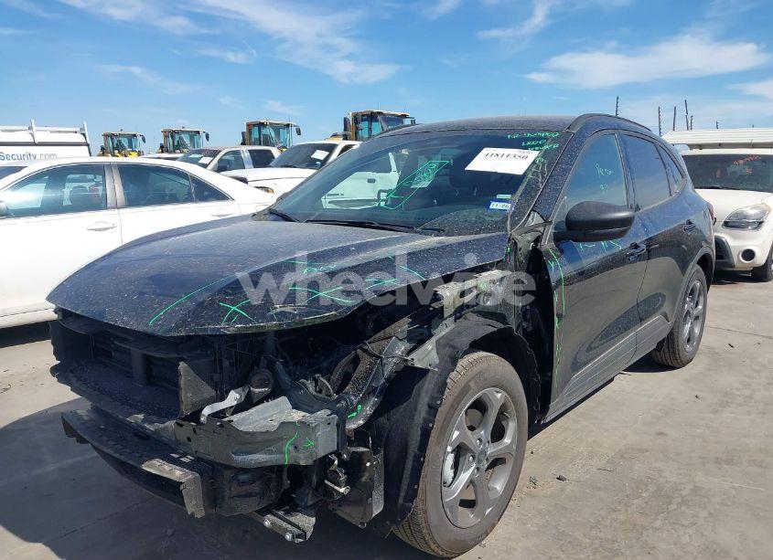 Photo 2 of 2025 Ford Escape ST-LINE (VIN 1FMCU0MN8SUA41572)