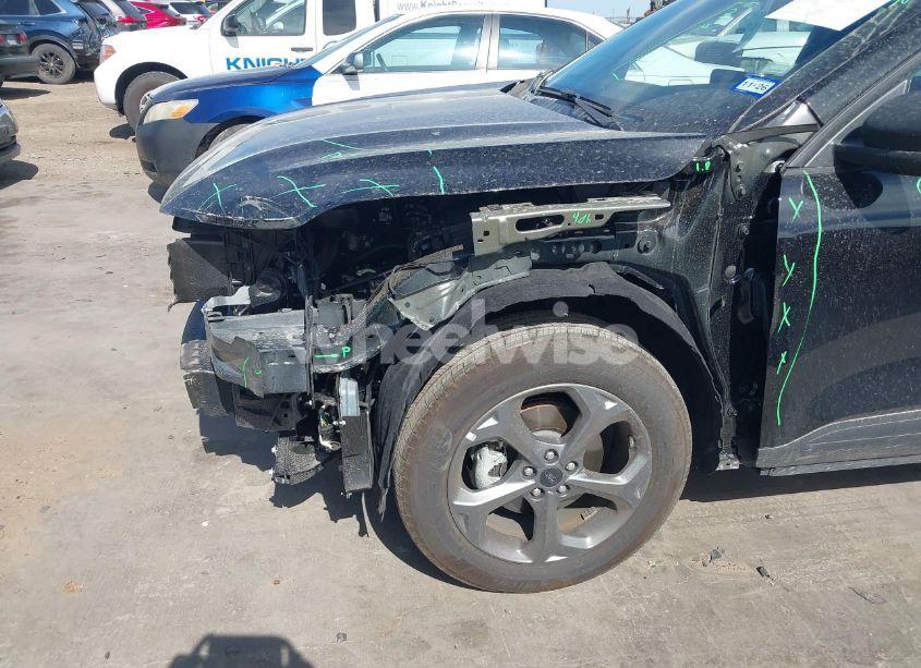 Photo 6 of 2025 Ford Escape ST-LINE (VIN 1FMCU0MN8SUA41572)