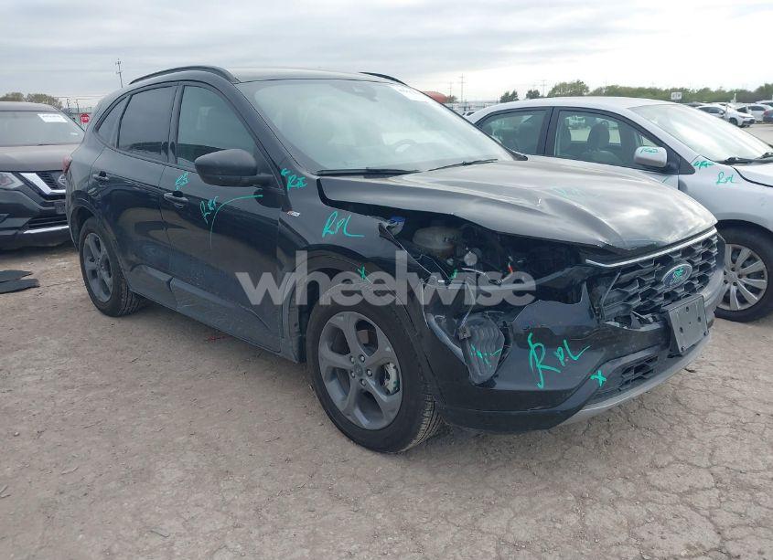 2023 Ford Escape ST-LINE (VIN 1FMCU0MN9PUB13130) main photo
