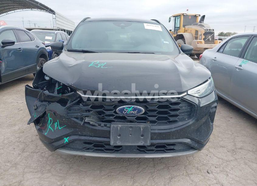 Photo 13 of 2023 Ford Escape ST-LINE (VIN 1FMCU0MN9PUB13130)