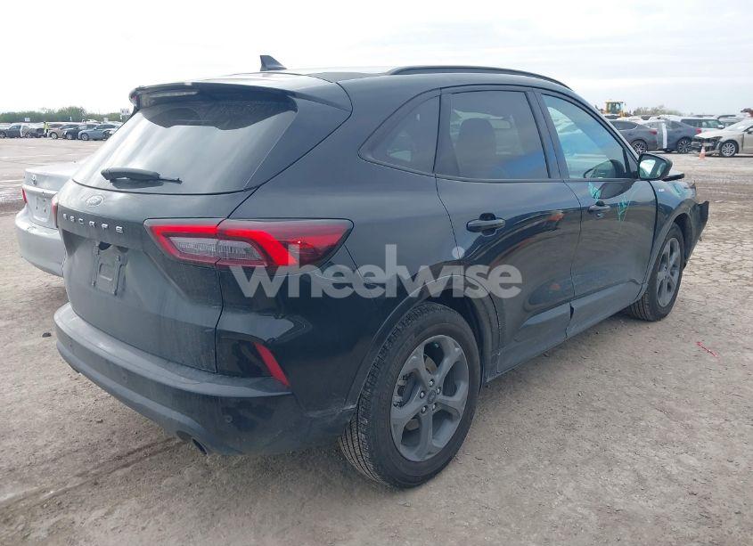 Photo 4 of 2023 Ford Escape ST-LINE (VIN 1FMCU0MN9PUB13130)