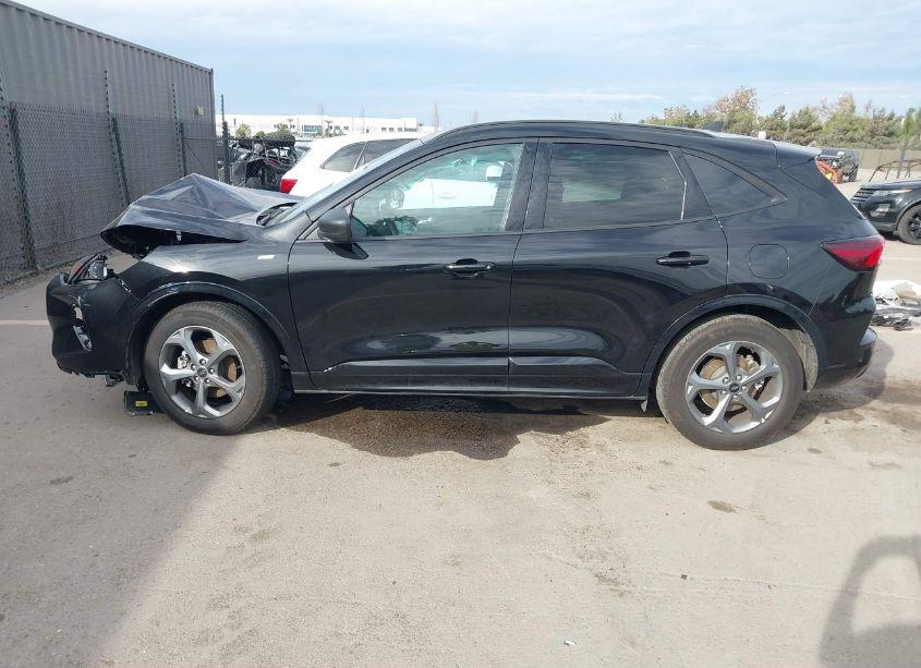 Photo 14 of 2023 Ford Escape ST-LINE (VIN 1FMCU0MN9PUB33510)