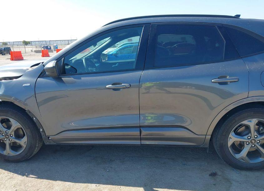 Photo 15 of 2023 Ford Escape ST-LINE (VIN 1FMCU0MNXPUA20746)