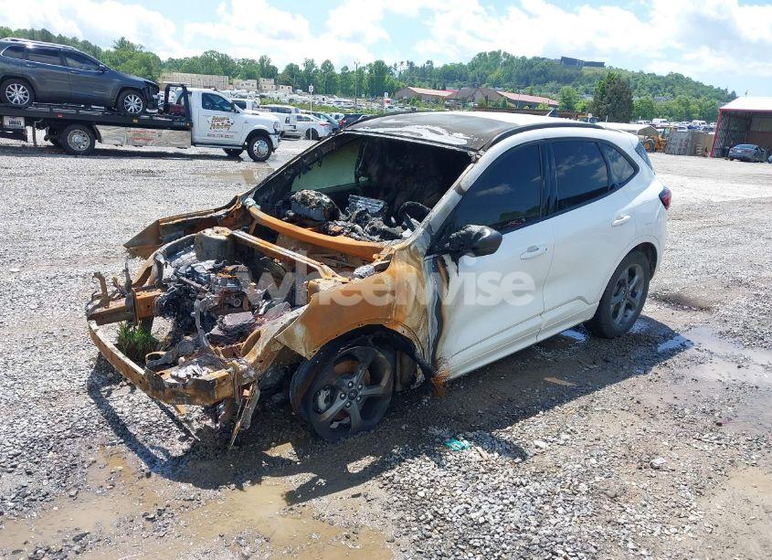 Photo 2 of 2023 Ford Escape ST-LINE (VIN 1FMCU0MNXPUB20734)