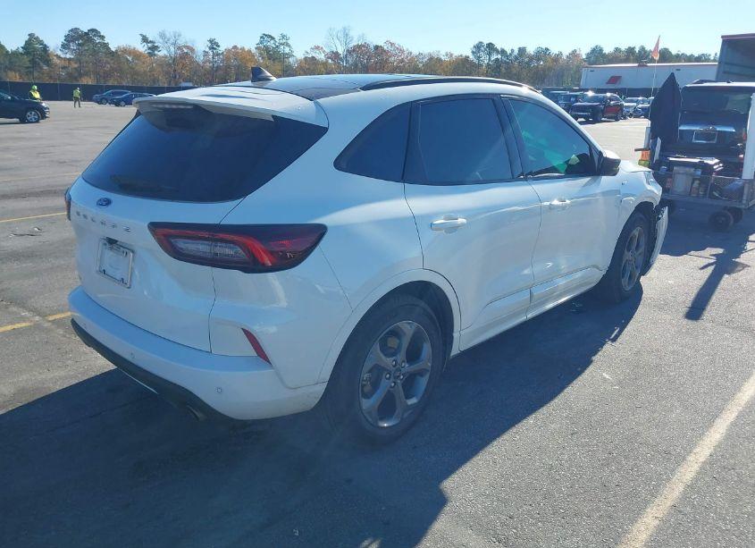 Photo 4 of 2024 Ford Escape ST-LINE (VIN 1FMCU0MNXRUA05859)