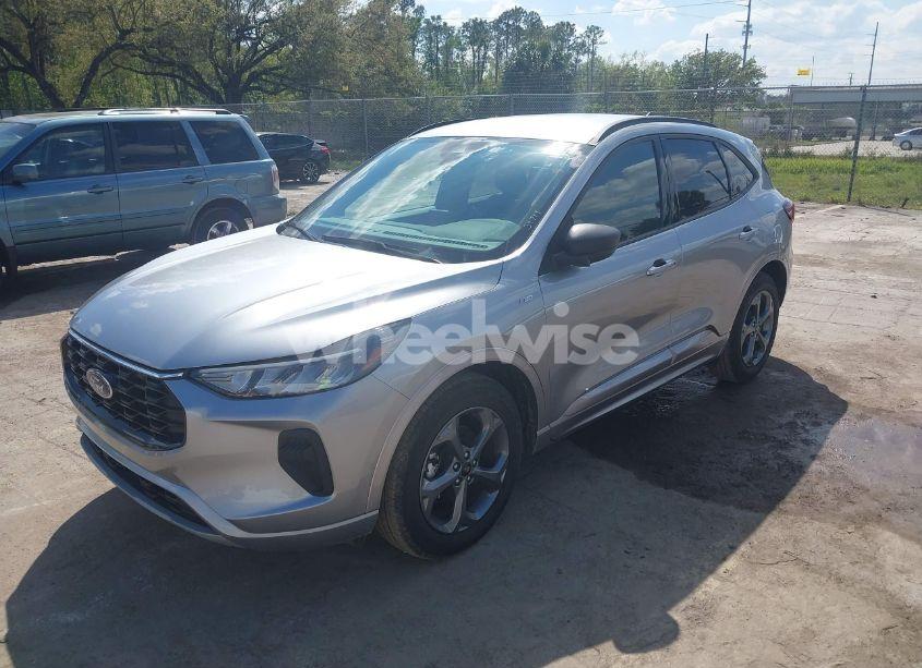 Photo 2 of 2024 Ford Escape ST-LINE (VIN 1FMCU0MNXRUA57489)