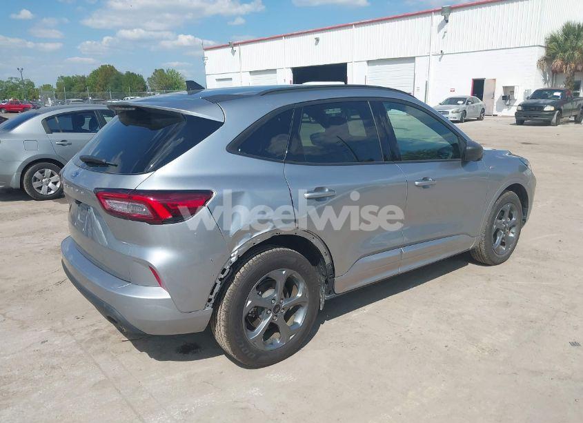 Photo 6 of 2024 Ford Escape ST-LINE (VIN 1FMCU0MNXRUA57489)