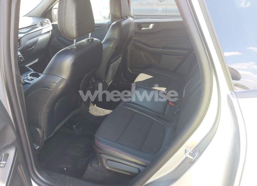Photo 8 of 2024 Ford Escape ST-LINE (VIN 1FMCU0MNXRUA57489)