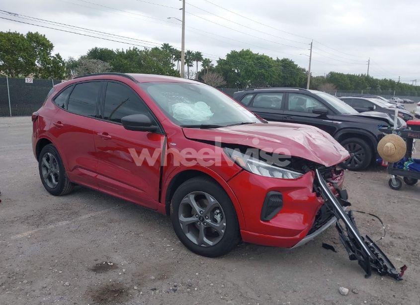 2024 Ford Escape ST-LINE (VIN 1FMCU0MNXRUA65592) main photo