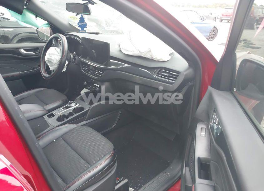 Photo 5 of 2024 Ford Escape ST-LINE (VIN 1FMCU0MNXRUA65592)