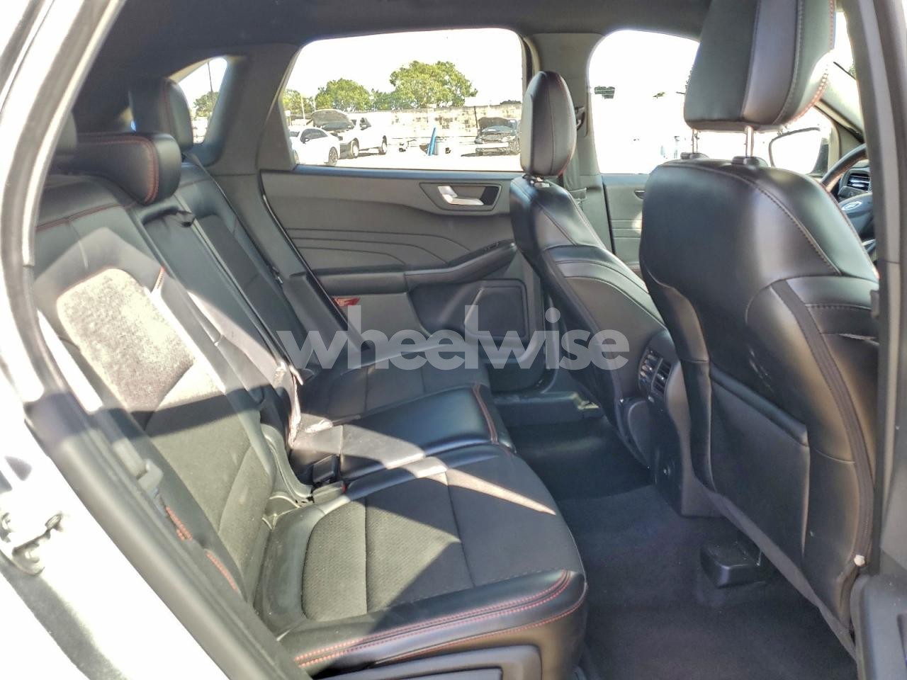 Photo 10 of 2024 FORD ESCAPE ST LINE N/A (VIN 1FMCU0MNXRUA75054)