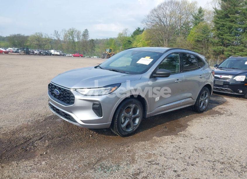 Photo 2 of 2024 Ford Escape ST-LINE (VIN 1FMCU0MNXRUB43384)