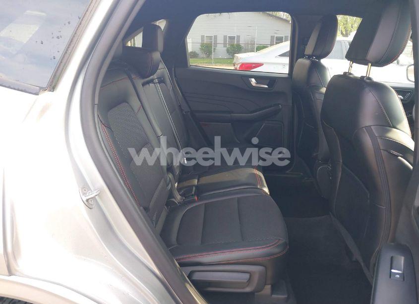 Photo 8 of 2024 Ford Escape ST-LINE (VIN 1FMCU0MNXRUB43384)