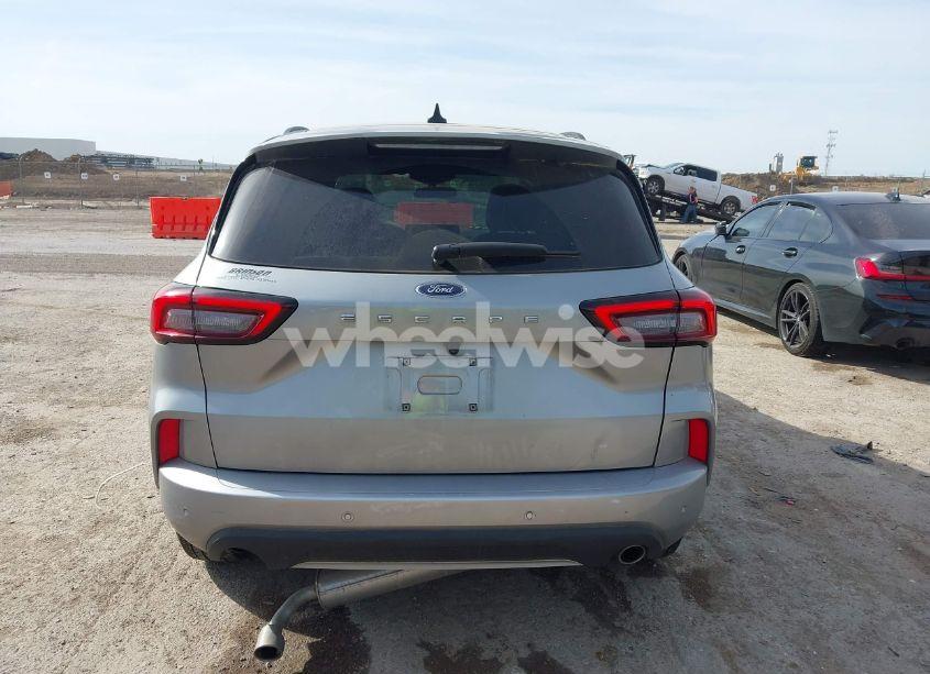 Photo 16 of 2024 Ford Escape ST-LINE (VIN 1FMCU0MNXRUB57821)