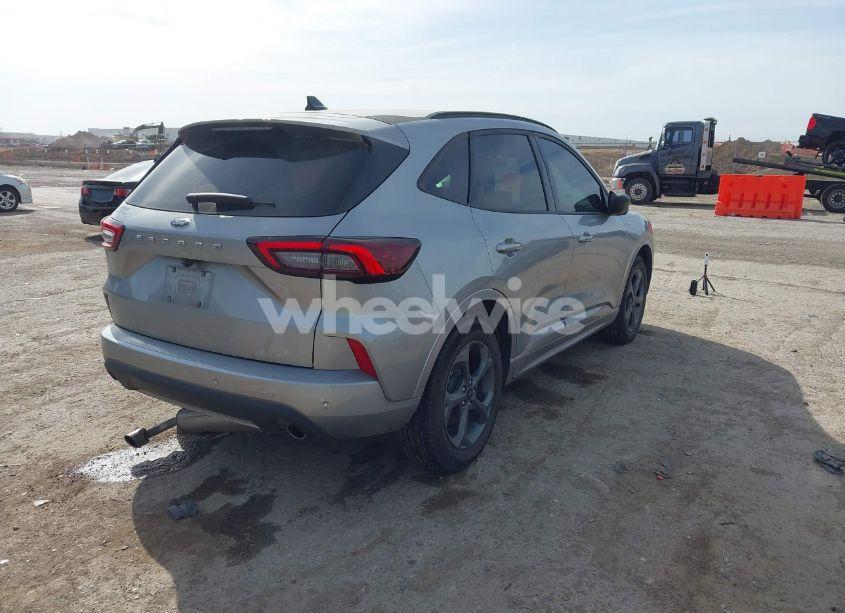 Photo 4 of 2024 Ford Escape ST-LINE (VIN 1FMCU0MNXRUB57821)