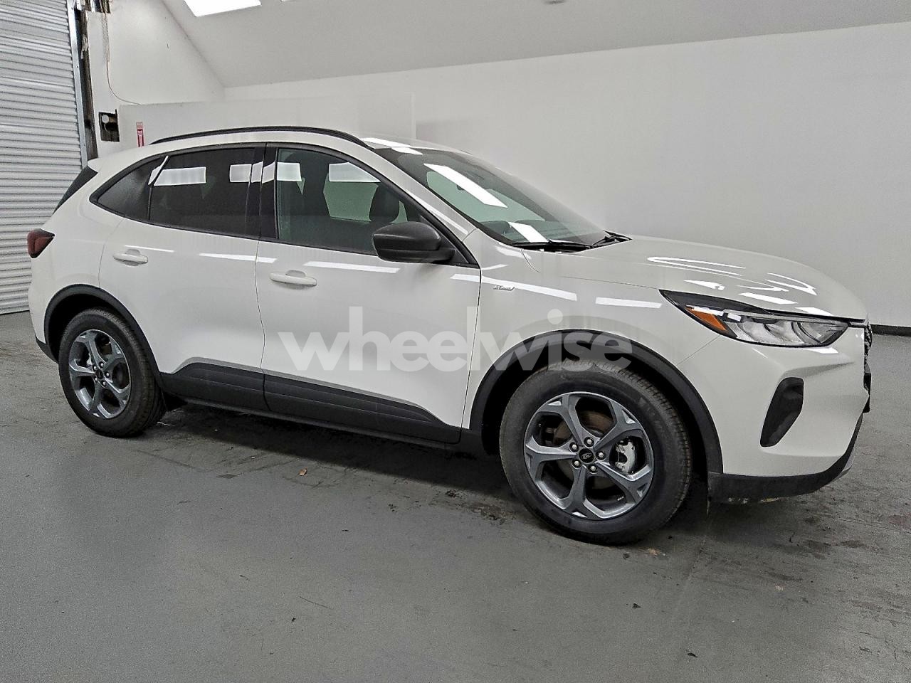 Photo 4 of 2025 FORD ESCAPE ST LINE (VIN 1FMCU0MZ0SUB07583)