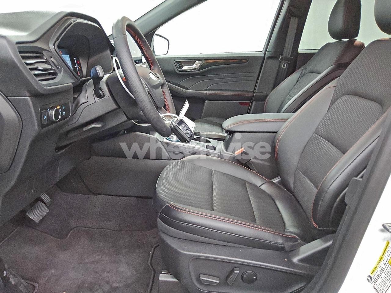 Photo 7 of 2025 FORD ESCAPE ST LINE (VIN 1FMCU0MZ0SUB07583)