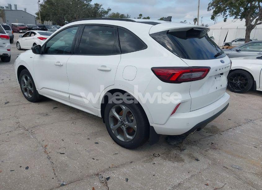 Photo 3 of 2023 Ford Escape ST-LINE (VIN 1FMCU0MZ1PUA99954)