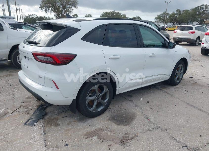Photo 4 of 2023 Ford Escape ST-LINE (VIN 1FMCU0MZ1PUA99954)