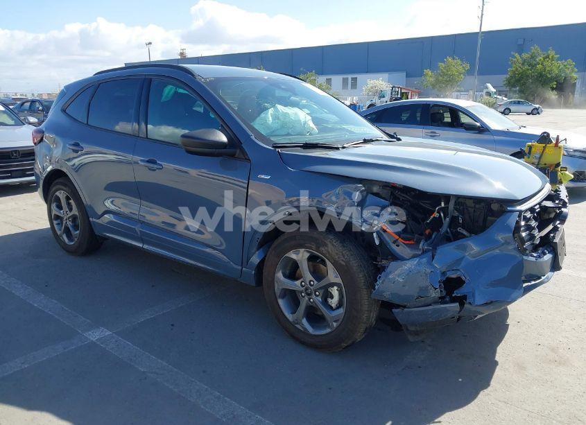 2024 Ford Escape ST-LINE (VIN 1FMCU0MZ4RUB05300) main photo