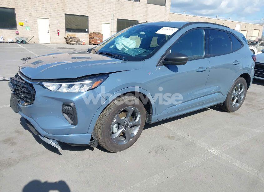 Photo 2 of 2024 Ford Escape ST-LINE (VIN 1FMCU0MZ4RUB05300)