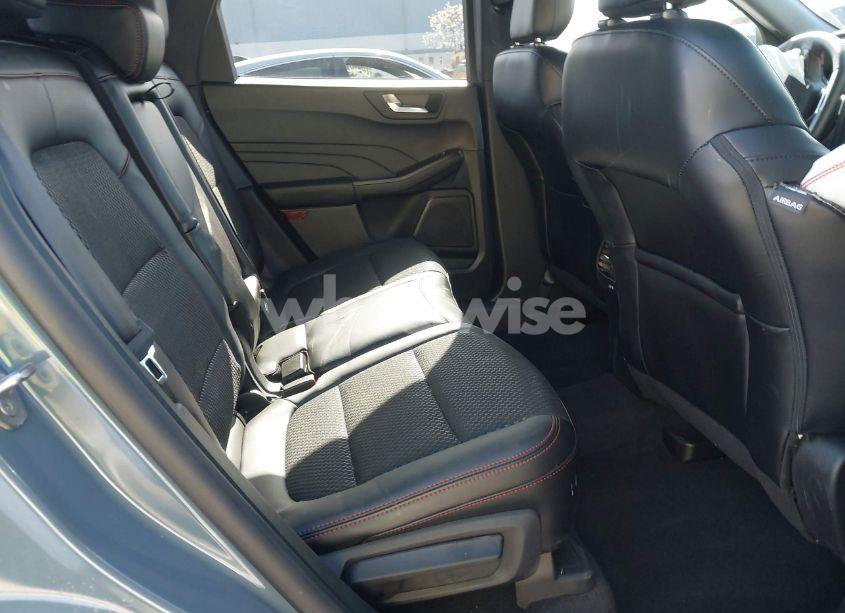 Photo 8 of 2024 Ford Escape ST-LINE (VIN 1FMCU0MZ4RUB05300)