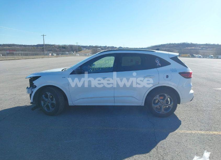 Photo 15 of 2023 Ford Escape ST-LINE (VIN 1FMCU0MZ5PUB41896)