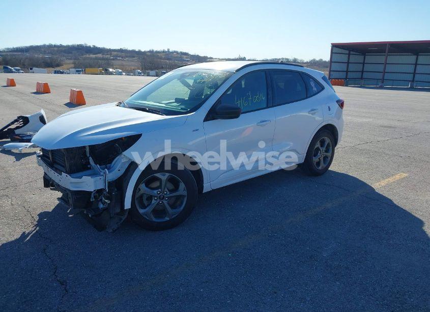 Photo 2 of 2023 Ford Escape ST-LINE (VIN 1FMCU0MZ5PUB41896)