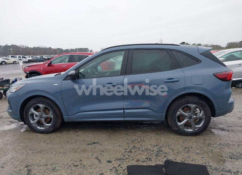Photo 14 of 2024 Ford Escape ST-LINE (VIN 1FMCU0MZ7RUA98522)