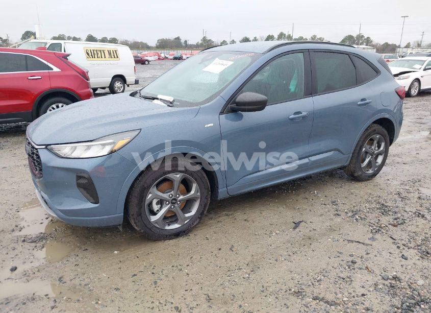 Photo 2 of 2024 Ford Escape ST-LINE (VIN 1FMCU0MZ7RUA98522)