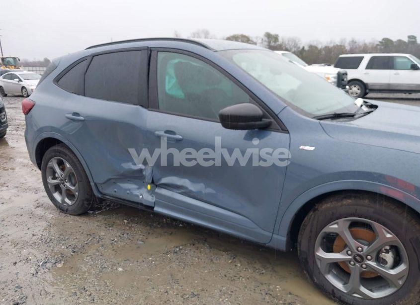 Photo 6 of 2024 Ford Escape ST-LINE (VIN 1FMCU0MZ7RUA98522)