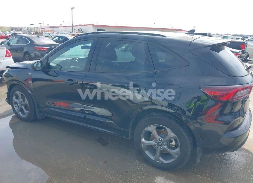 Photo 15 of 2023 Ford Escape ST-LINE (VIN 1FMCU0MZ9PUB00574)