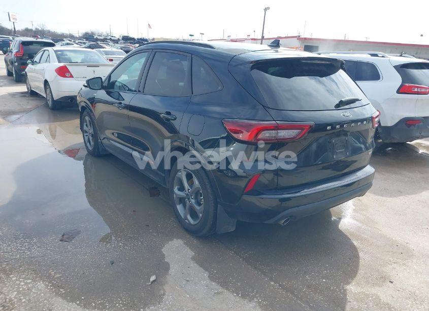 Photo 3 of 2023 Ford Escape ST-LINE (VIN 1FMCU0MZ9PUB00574)