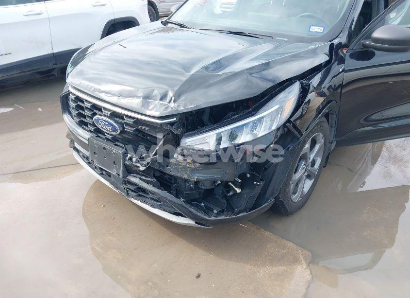 Photo 6 of 2023 Ford Escape ST-LINE (VIN 1FMCU0MZ9PUB00574)