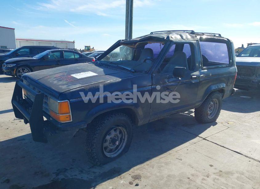 Photo 6 of 1989 Ford Bronco II (VIN 1FMCU14T5KUB63956)