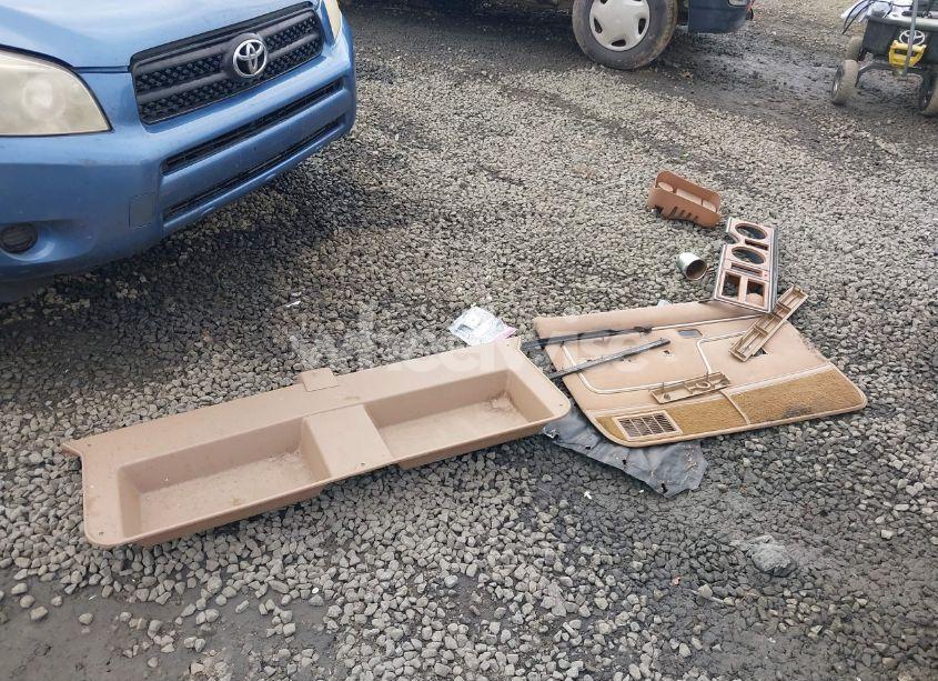 Photo 12 of 1986 Ford Bronco II (VIN 1FMCU14T6GUC39529)