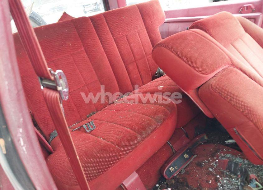 Photo 8 of 1988 Ford Bronco II (VIN 1FMCU14TXJUD24817)