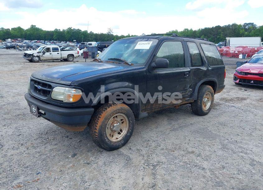 Photo 2 of 1996 Ford Explorer (VIN 1FMCU22X1TUB42311)