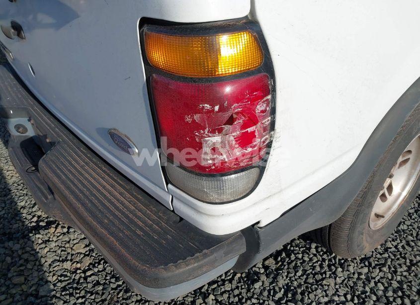 Photo 6 of 1997 Ford Explorer SPORT/XL (VIN 1FMCU22X1VUB65493)