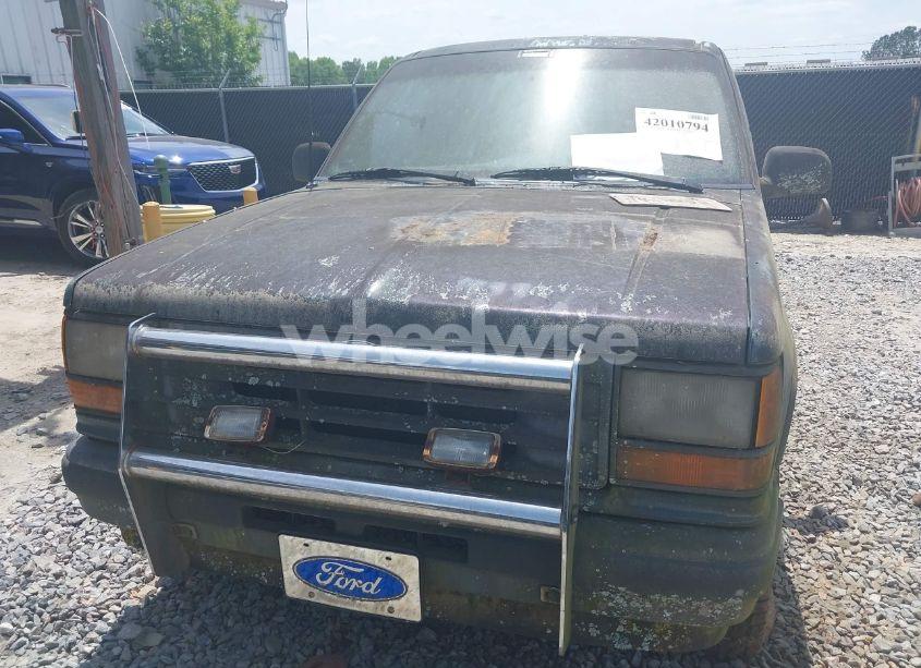 Photo 10 of 1991 Ford Explorer (VIN 1FMCU24X3MUA54214)