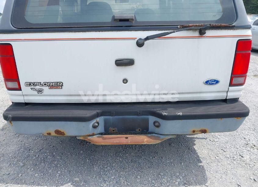 Photo 13 of 1994 Ford Explorer N/A (VIN 1FMCU24X6RUD62453)