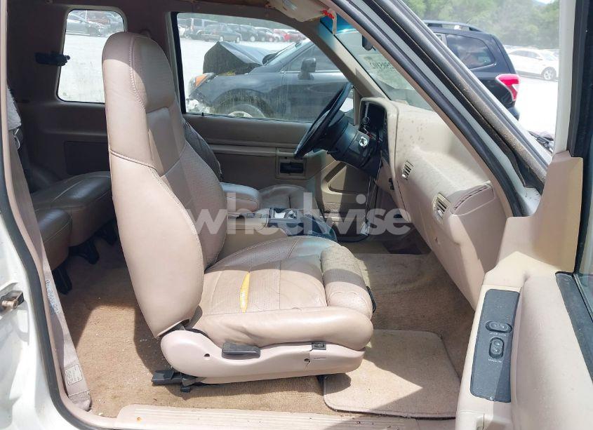 Photo 5 of 1994 Ford Explorer N/A (VIN 1FMCU24X6RUD62453)