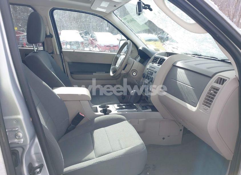 Photo 5 of 2009 Ford Escape HYBRID LIMITED (VIN 1FMCU49319KB70306)