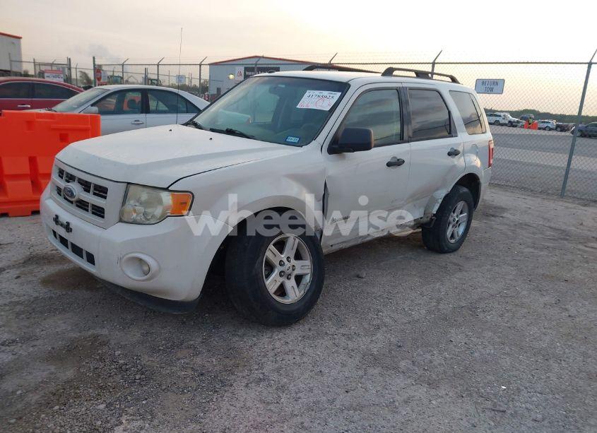 Photo 2 of 2009 Ford Escape HYBRID (VIN 1FMCU49329KA25405)