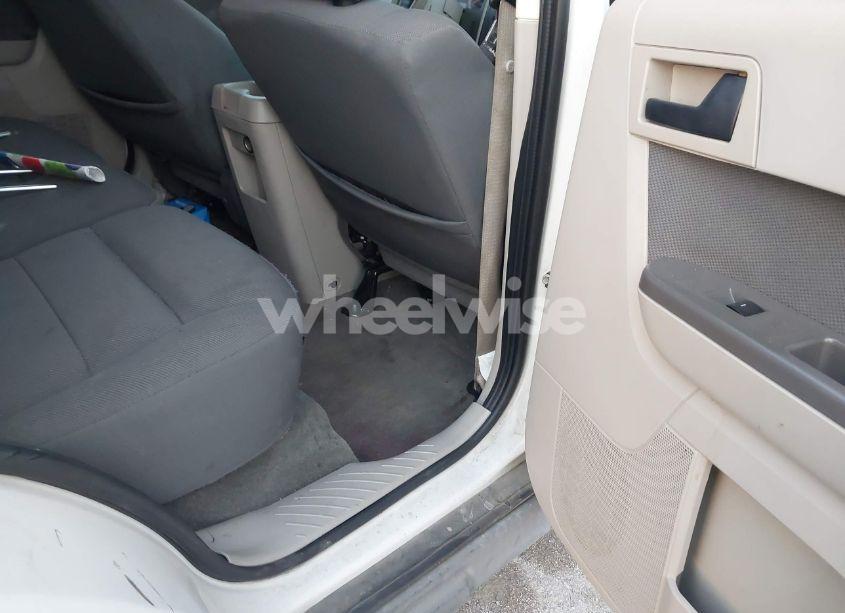 Photo 8 of 2009 Ford Escape HYBRID (VIN 1FMCU49329KA25405)